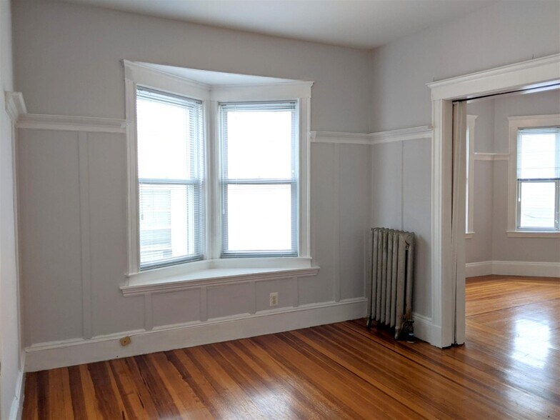 Building Photo - 9 Belknap St