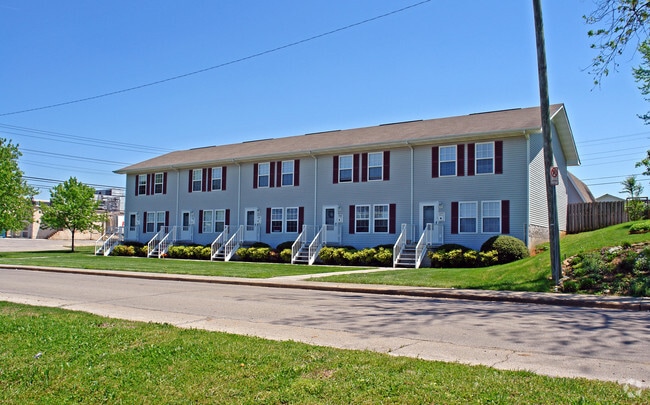 Primary Photo - 205 Telford St