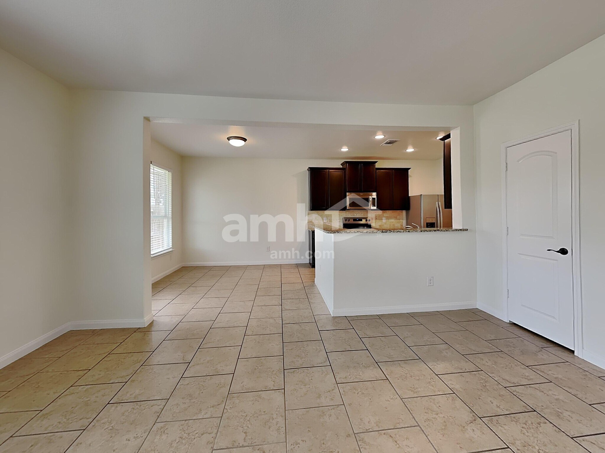 Building Photo - 12712 Shoreline Dr