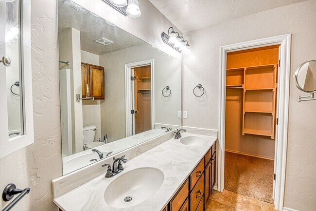 Building Photo - Beautiful three bedroom home with in-ground storm shelter!