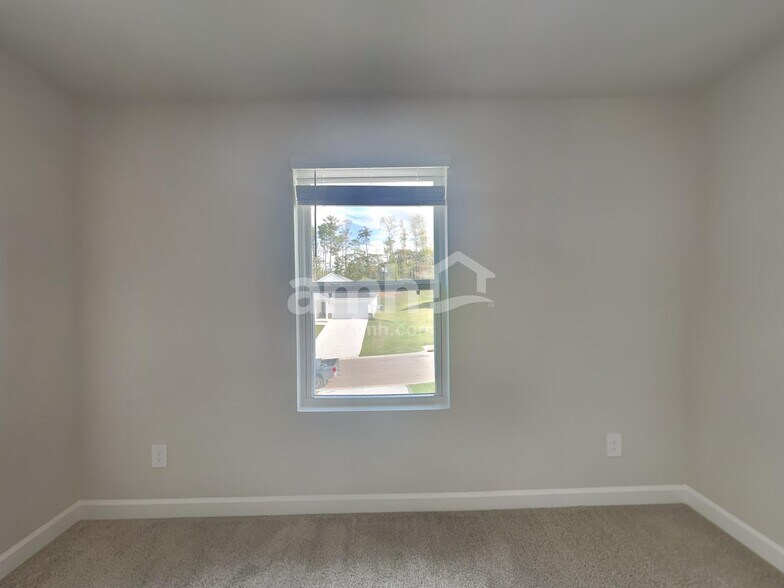 Building Photo - 305 Granby Trl