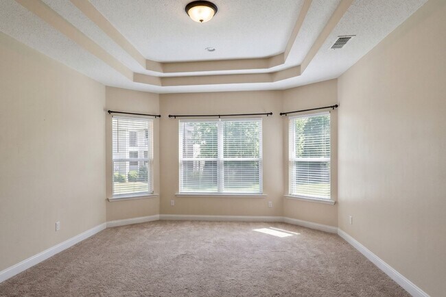 Building Photo - Spacious 4BR/3BA Home with 3-Car Garage, Bonus Office & Covered Patio in St Johns!