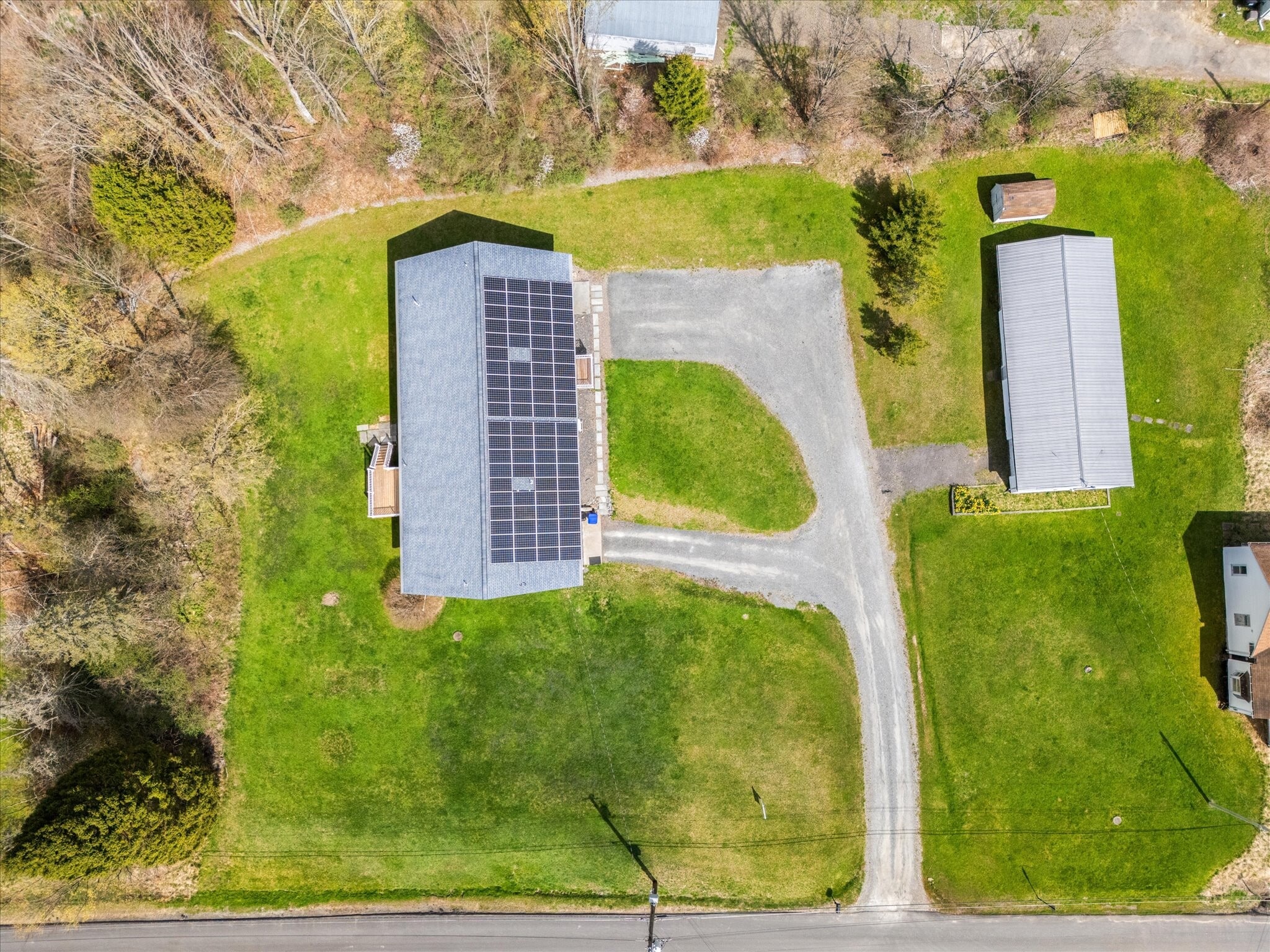 Building Photo - 1205 Tracy Creek Rd