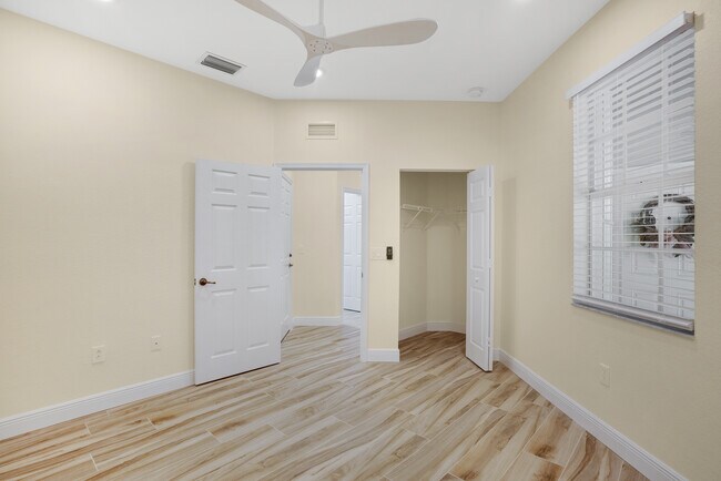Building Photo - 7546 SW Herrington Ln