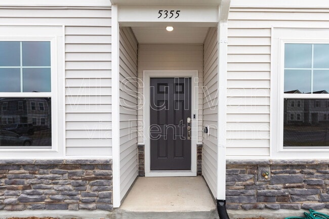 Building Photo - 5355 Arkose Dr
