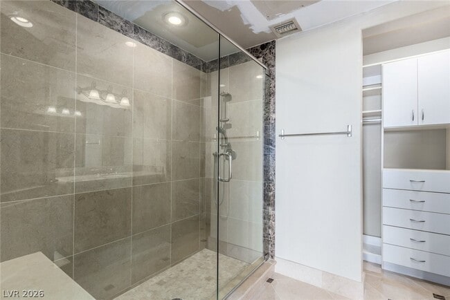 Building Photo - 9103 Alta Dr