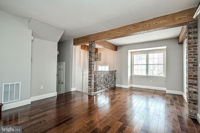 Building Photo - 44171 Paget Terrace