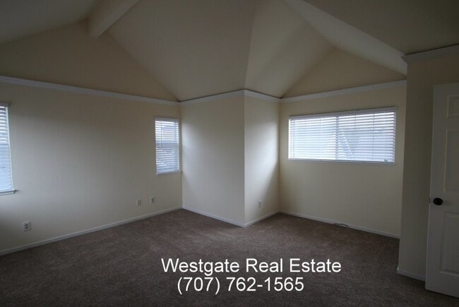 Building Photo - 1439 Morning Glory Dr