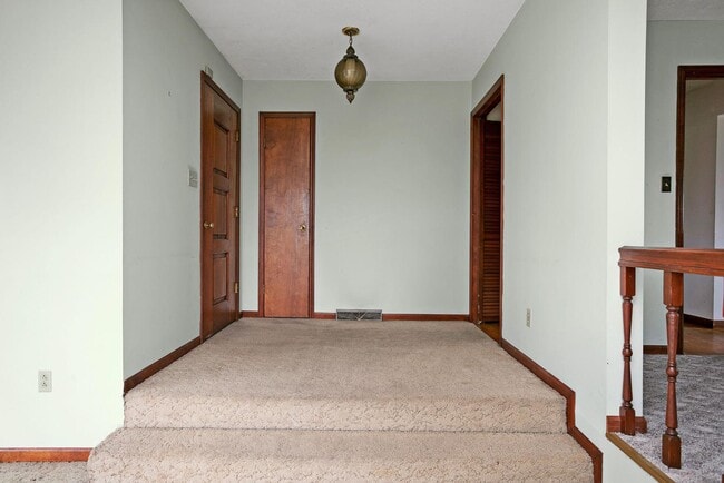 Building Photo - 554 Cox Ln