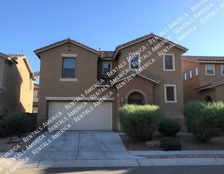 Primary Photo - 1691 W Gleaming Moon Ln