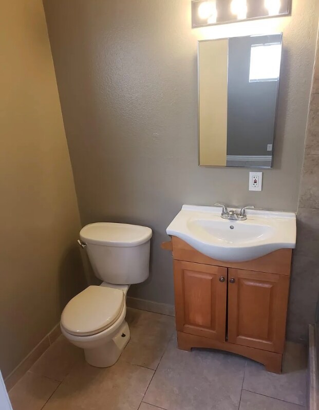 Building Photo - 13152 Westlake St