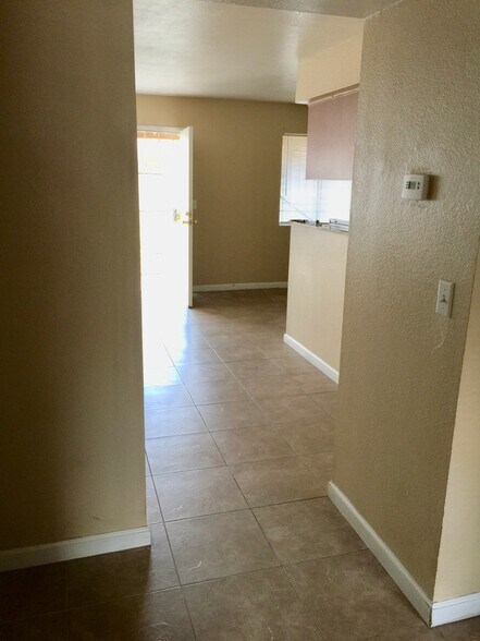 Building Photo - 4922 Sammymel Dr