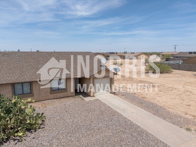 Building Photo - Perfect Duplex in Arizona City