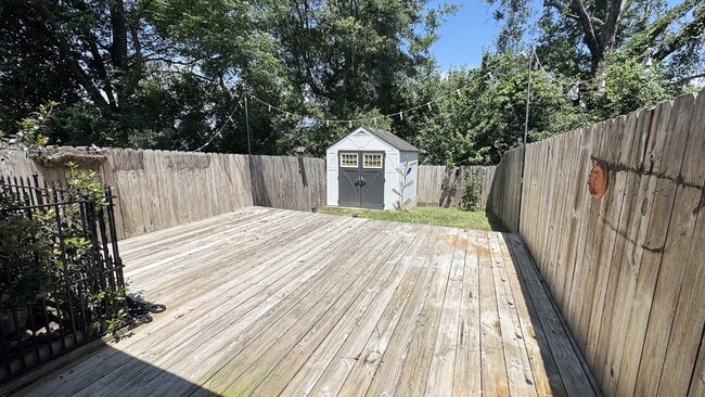 Building Photo - 114 Westchase Dr