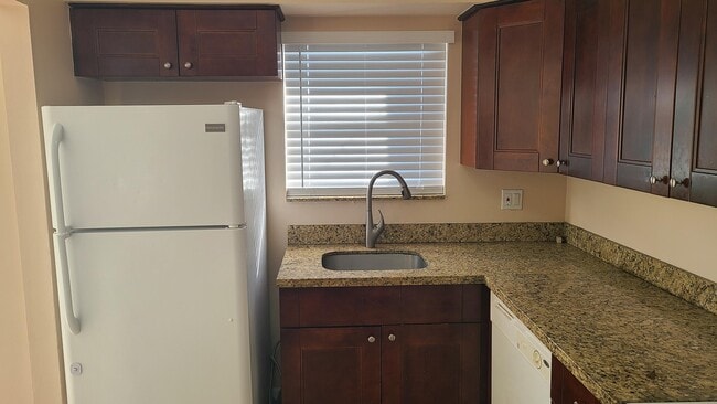 Building Photo - 1803 Wharf Ln