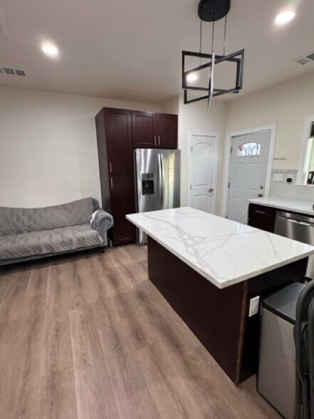 Building Photo - 4663 Deadwood Dr