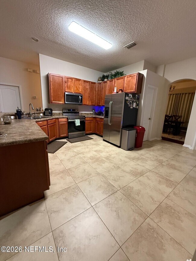 Building Photo - 2123 Thorn Hollow Ct