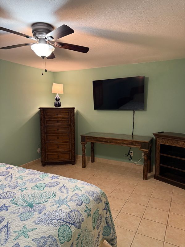 Building Photo - 6201 Padre Blvd