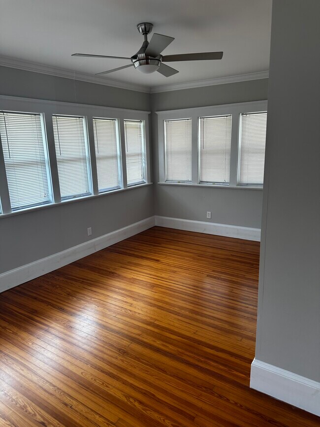 Building Photo - 2962 Park St