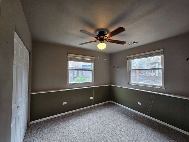 Building Photo - Spacious 3-Bedroom Home in Littleton!