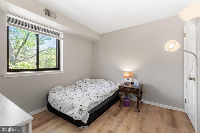 Building Photo - 45 Le Forge Ct