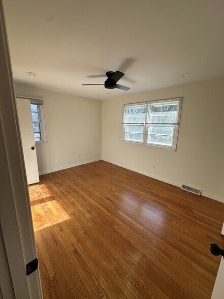 Building Photo - 337 Wimbish Dr