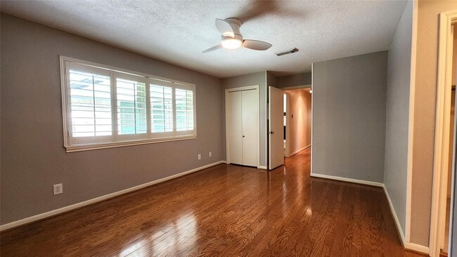 Building Photo - 4903 Wind Chimes Dr