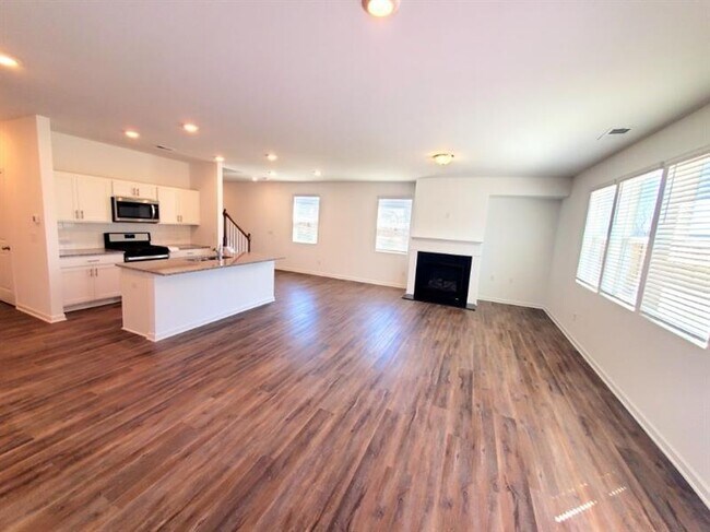 Building Photo - 5830 Flint Ln