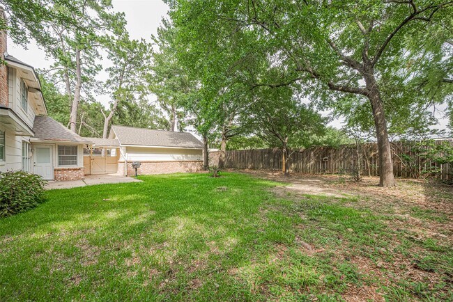 Building Photo - 5303 Lookout Mountain Dr