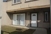 Building Photo - Antioch 3 bedroom, 1 1/2 bath, 2 story tow...