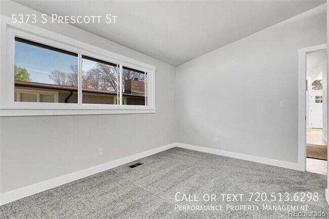 Building Photo - 5373 S Prescott St