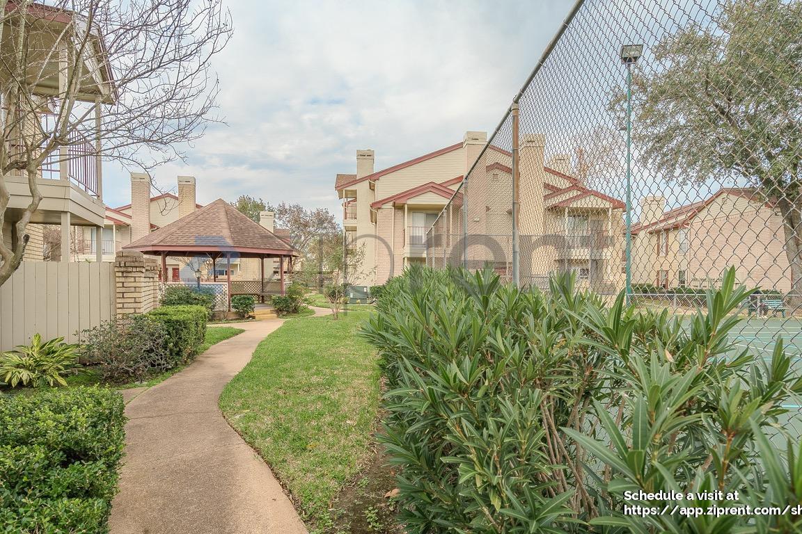 Building Photo - 2120 El Paseo St