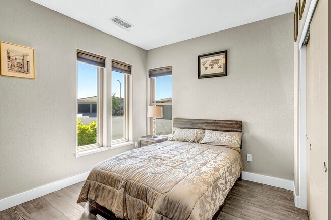 Building Photo - 2722 Mylonite Dr