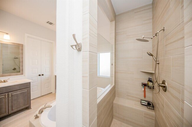Building Photo - 29831 Blooming Iris Ln