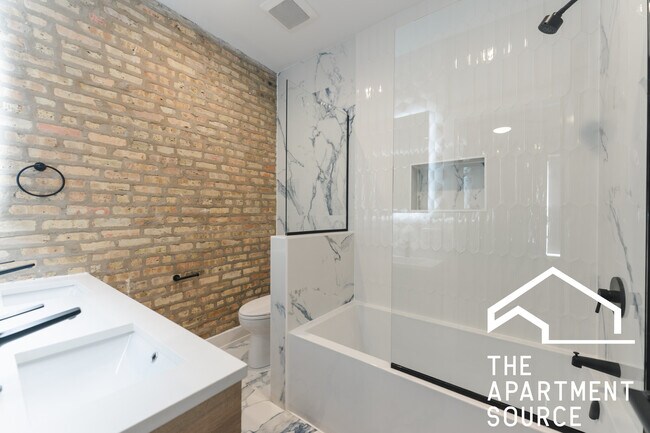 Building Photo - 2200 N Kedzie Blvd