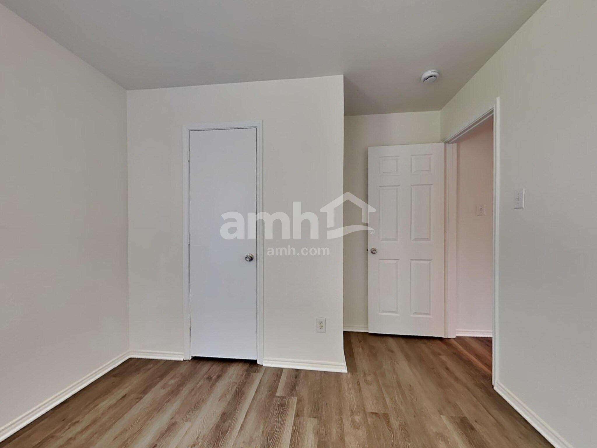 Building Photo - 673 Rosario Ln