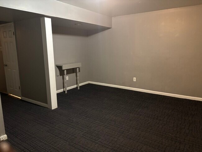 Building Photo - 2 Bedrooms Plus Den