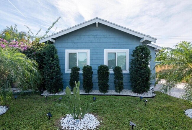 Building Photo - 424 Malverne Rd