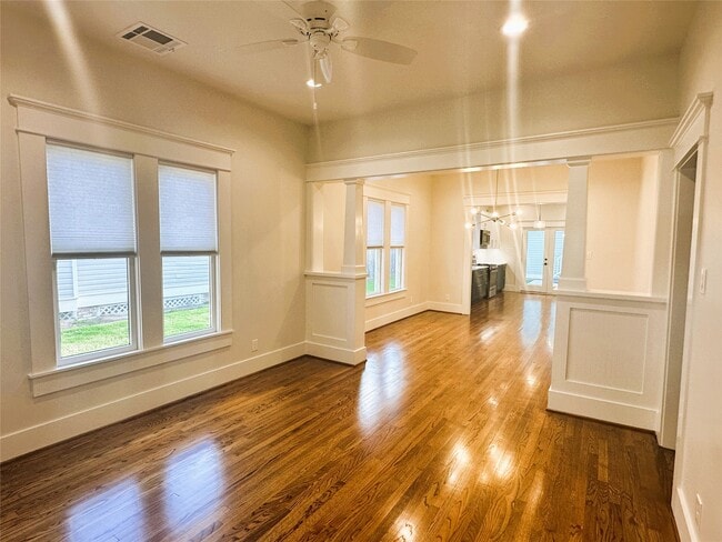 Building Photo - 540 Harvard St