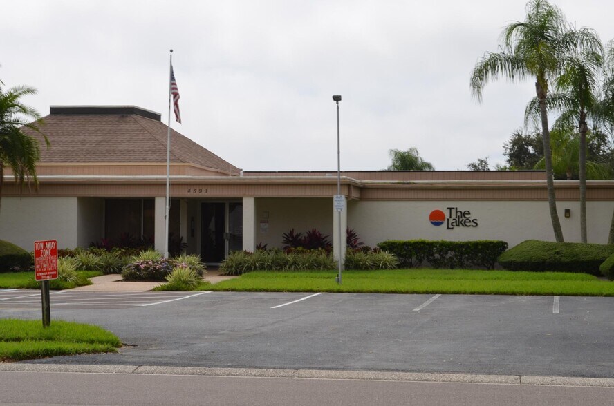 Building Photo - 4520 Bear Lake Ct