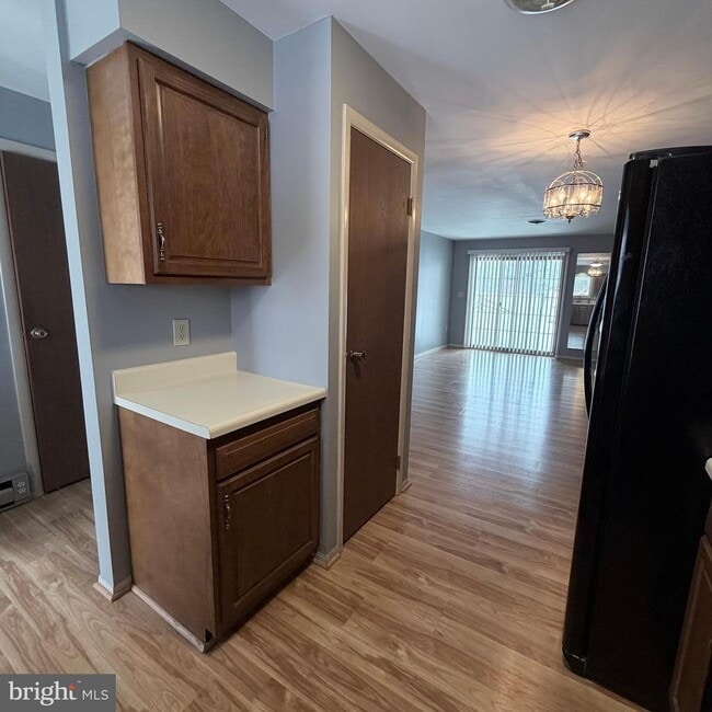 Building Photo - 1158 Westgate Dr