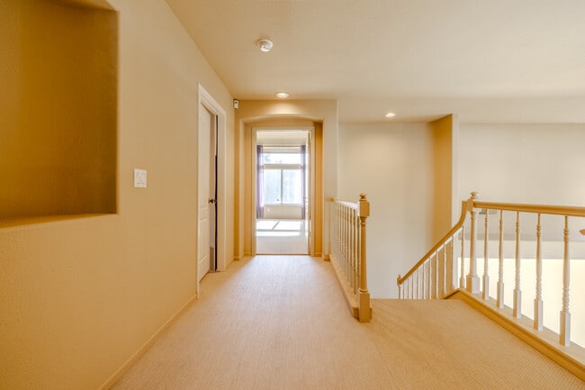 Building Photo - 11671 Boulton Ave