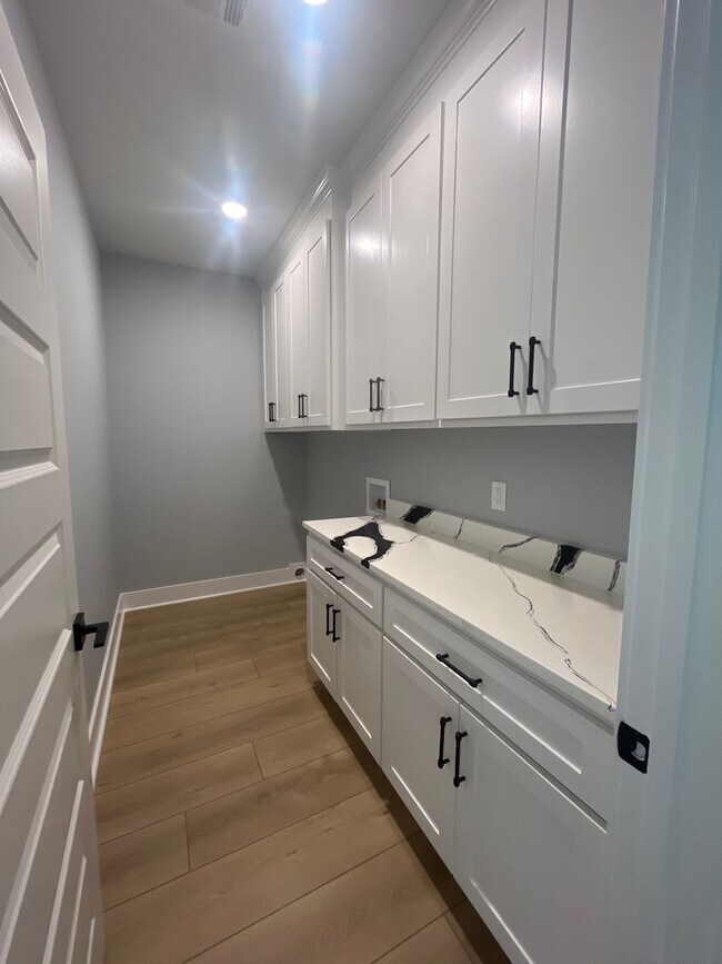 Building Photo - New construction mins from LRAFB