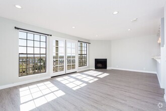 Building Photo - Luxury Condo in Mission Hills with VIEWS!