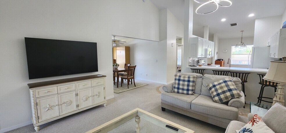 Building Photo - 186 Pebble Shores Dr