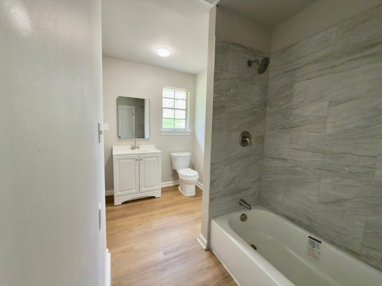 Building Photo - 413 Wadsworth Dr