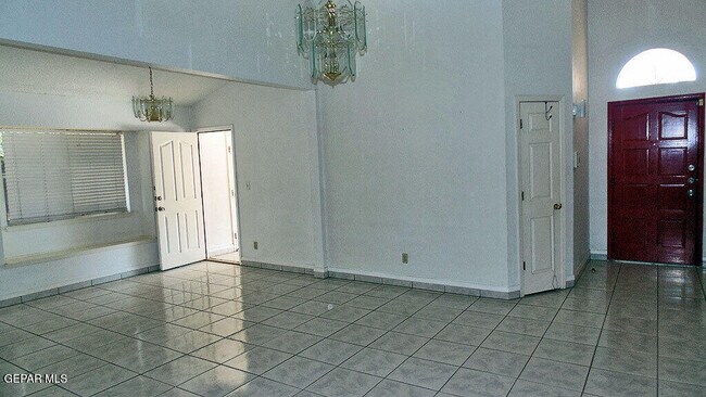 Building Photo - 7133 Imperial Ridge Dr