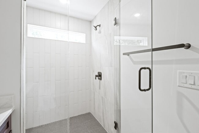 Building Photo - Bright & Modern New Construction Townhome ...
