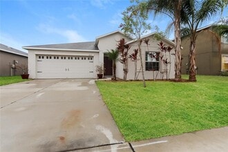 Building Photo - 10121 Crested Fringe Dr