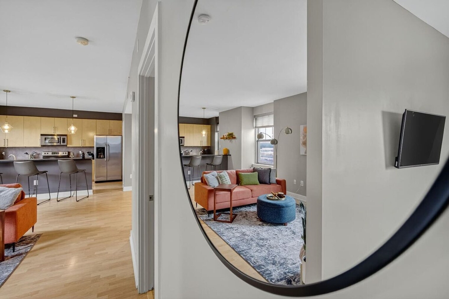 Building Photo - 400 Walnut St